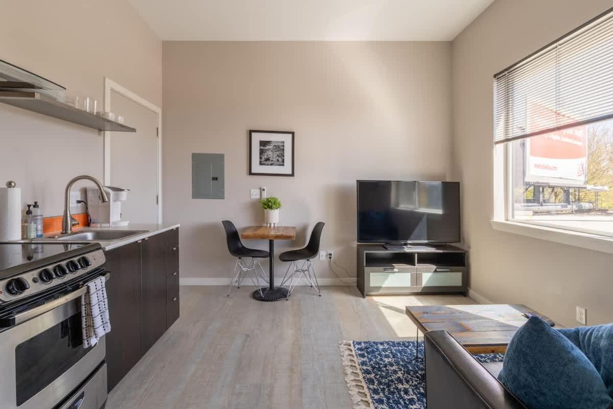 Sunny Studio Apartment - Food Carts, Coffee & Bars Portland Kültér fotó